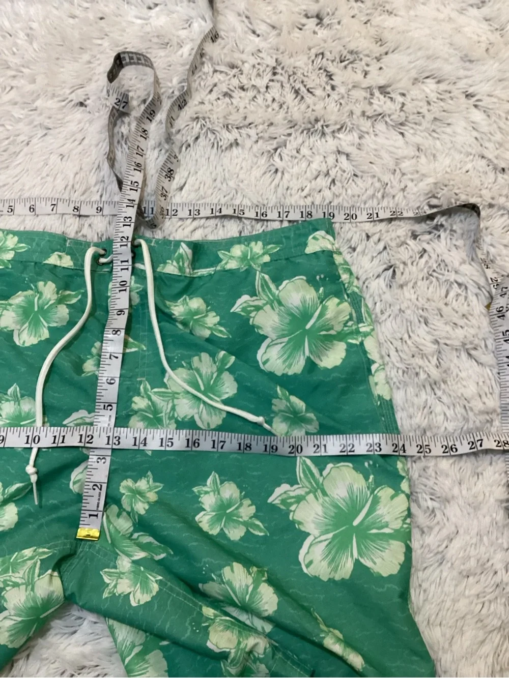 Chaps Men’s XL Green & White Hibiscus Floral Swim Trunks Board Shorts